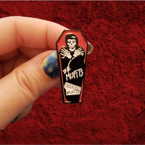 ⚰The Misfits, horror business coffin enamel pin *larger size - Picture 1 of 5